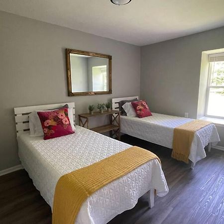 The Deannie Apt #6 - Simple And Homey 2Bd W/ Wifi Hamilton 外观 照片