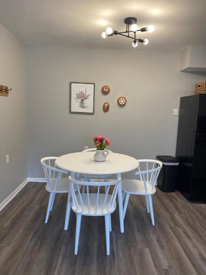 The Deannie Apt #6 - Simple And Homey 2Bd W/ Wifi Hamilton 外观 照片